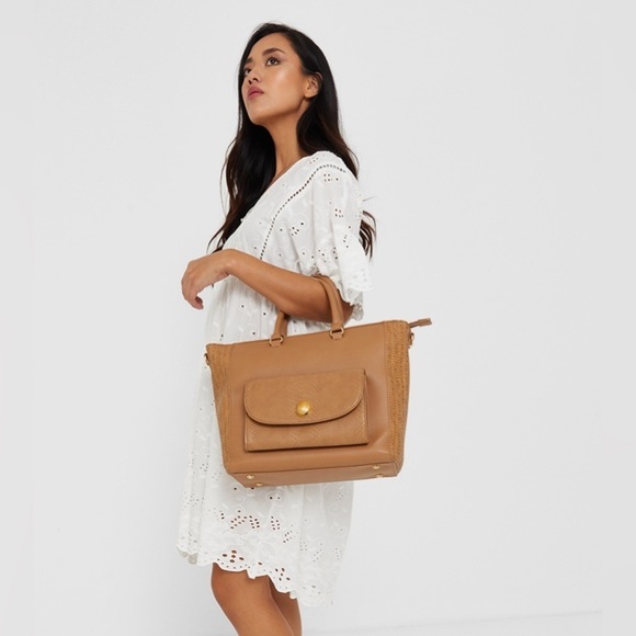 BIN049.078. NWT Naturalizer Women's Capital Tote Handbag - Picture 4 of 6